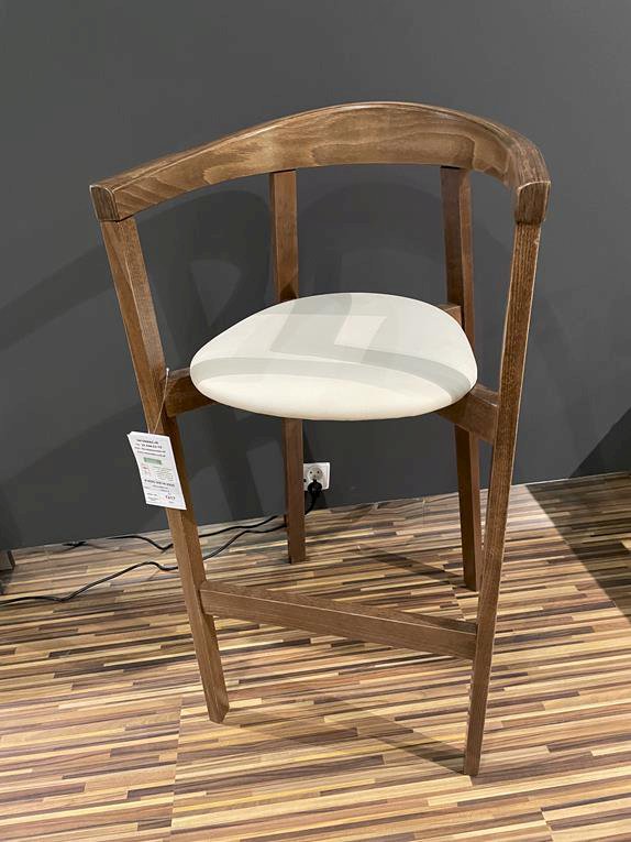 Paged - UXI Hocker , dąb naturalny