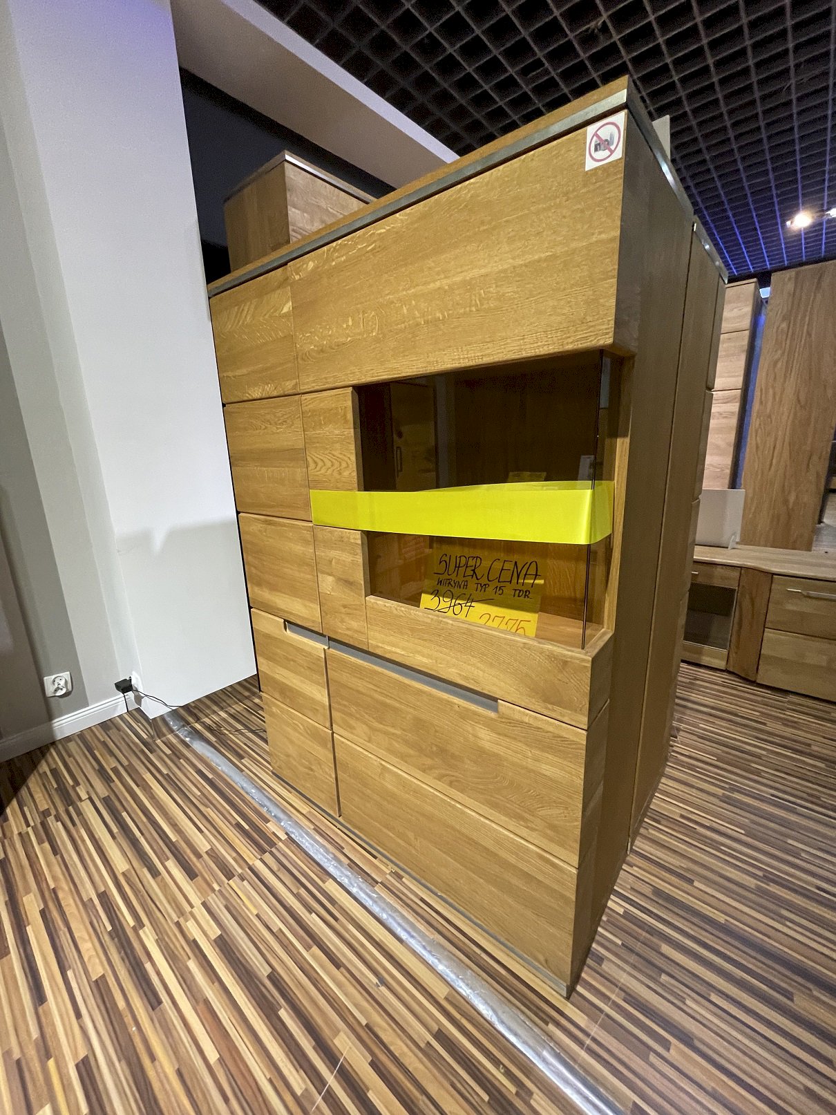 SZYNAKA - TORINO TYP 15 WITRYNA