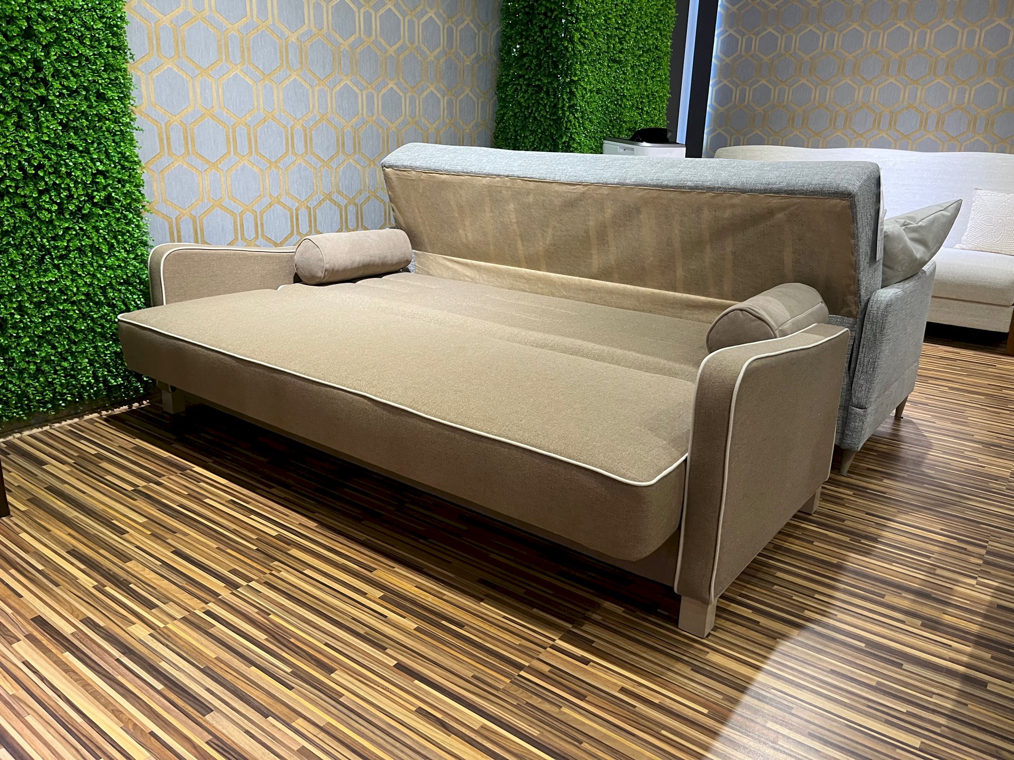 UNIMEBEL - OLIVIA 6 SOFA Z FUN. SPANIAI POJ. NA POŚCIEL, TK. BARBADOS 5