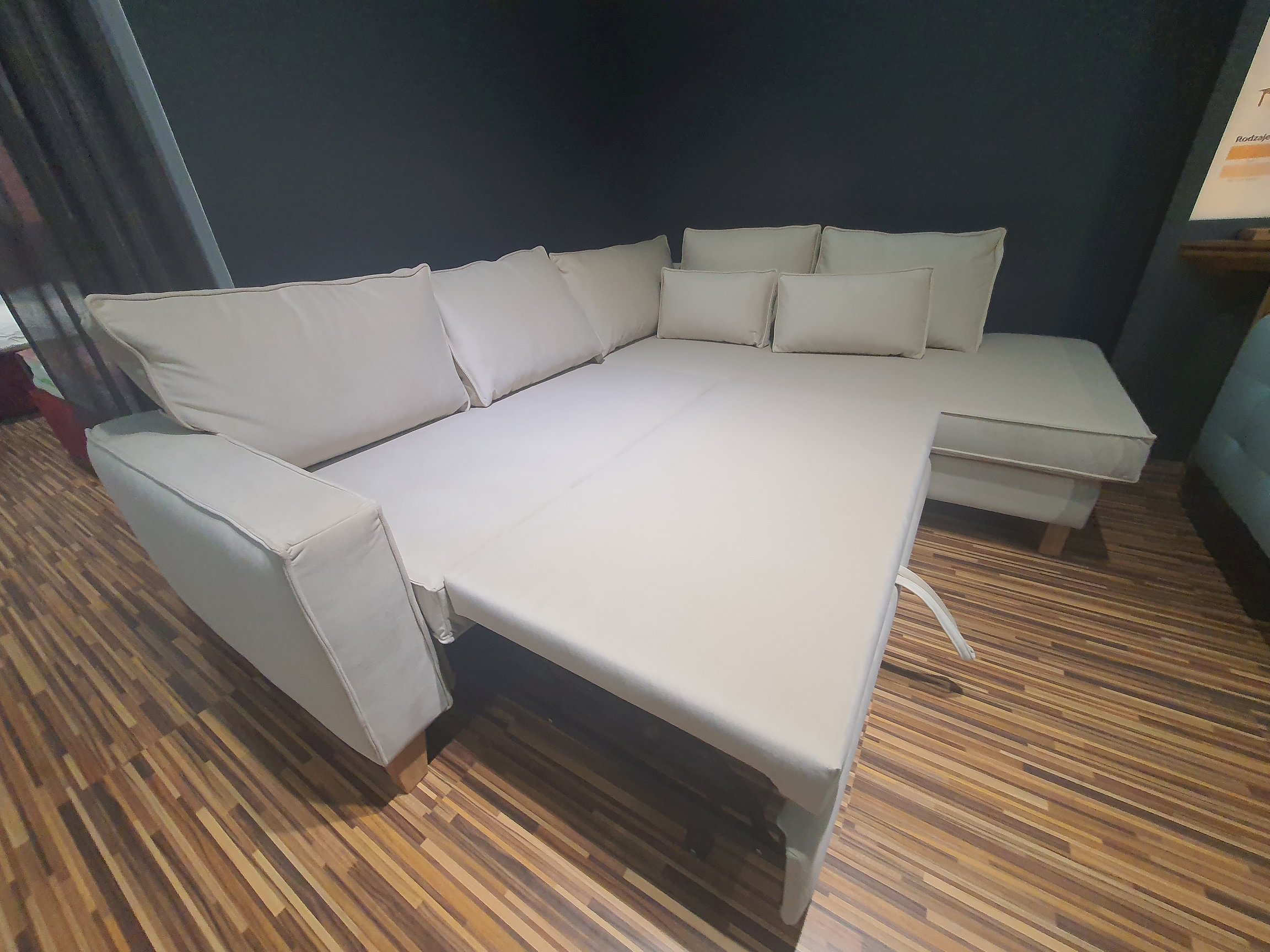 Sweet Sit- daytona narożnik 2(120)QFLW-OTM(4)SP z funkcją spania i pojemnikiem tk. ven.vel. 2928