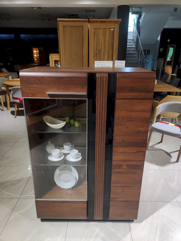 SZYNAKA MEBLE - WITRYNA PORTI 15