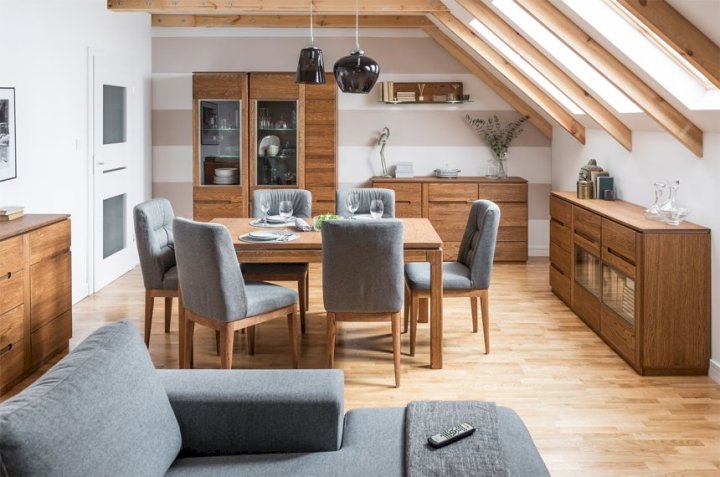 Szynaka - montenegro 10 witryna 1-drzwiowa (lewa, oświetlenie opcjonalne) 