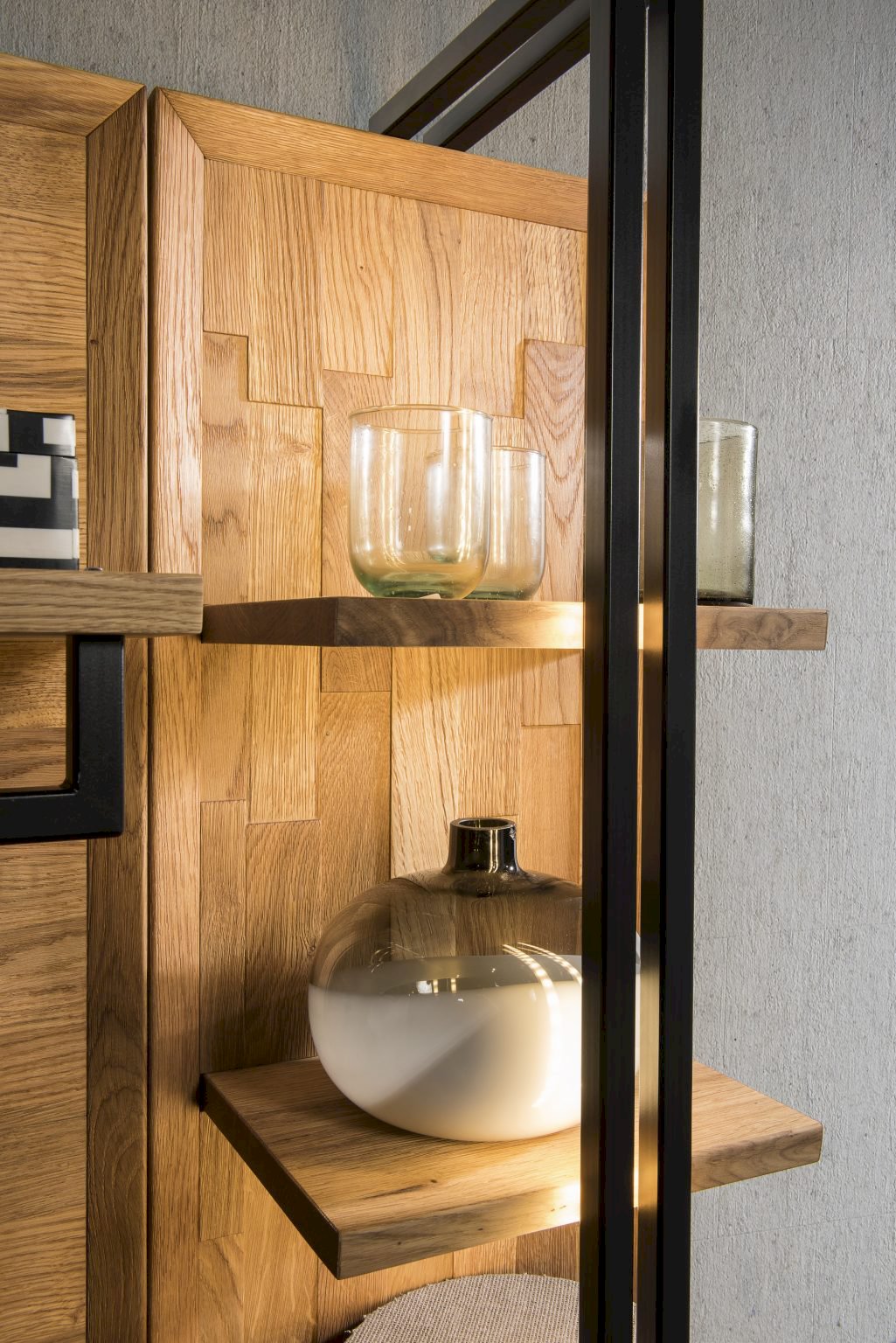 Dekort vigo garderoba panel z polkami z oswietleniem 