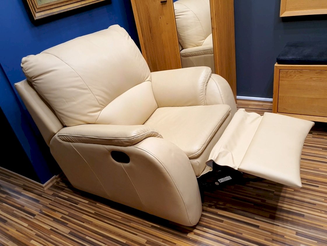 VERO - ANTURIO SOFA + FOT. REL.MAN.