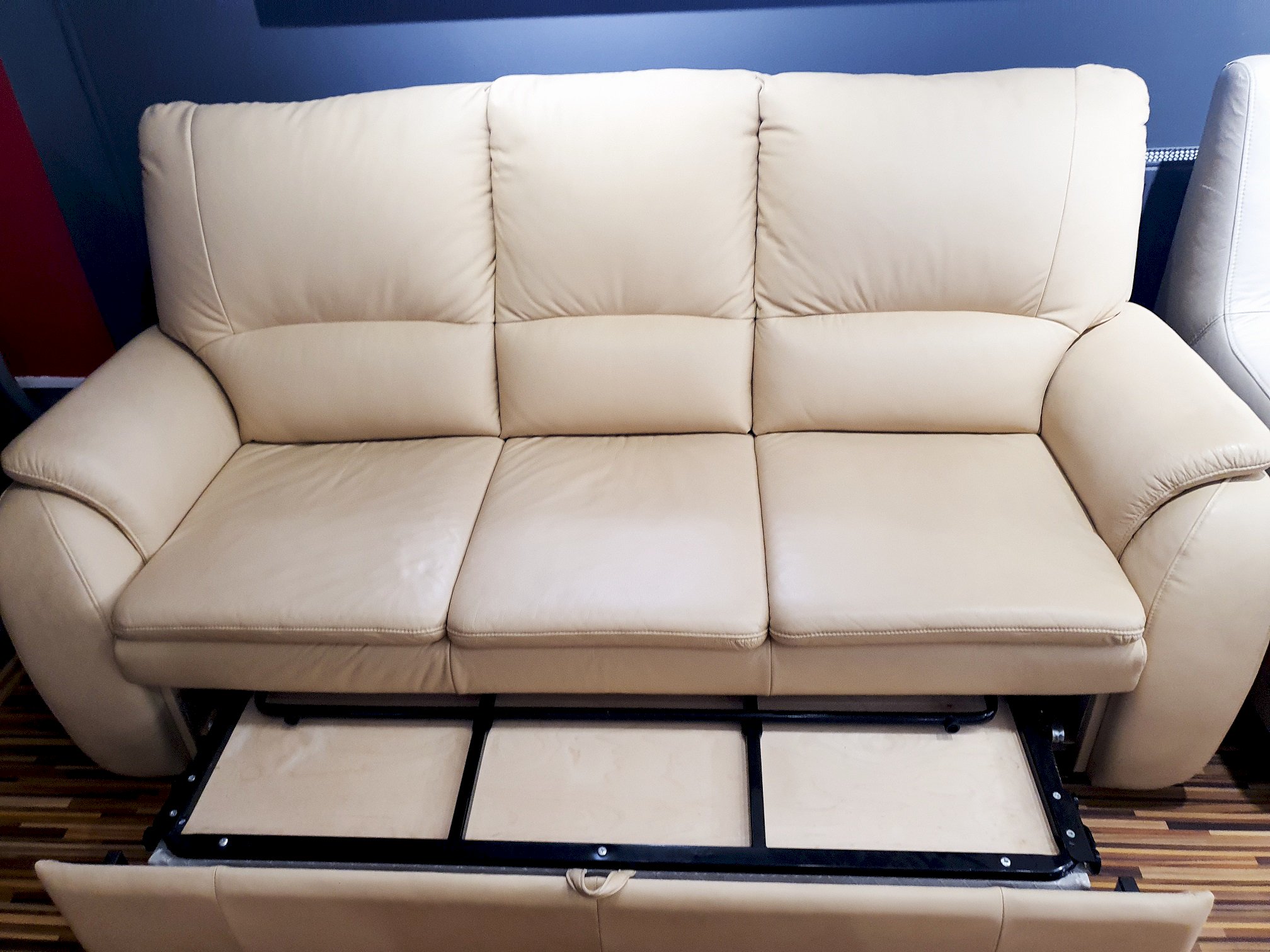 VERO - ANTURIO SOFA + FOT. REL.MAN.